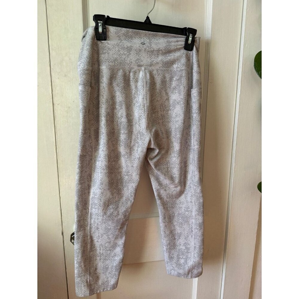 RBX women’s size extra large, gray, and white leggings - Picture 6 of 8